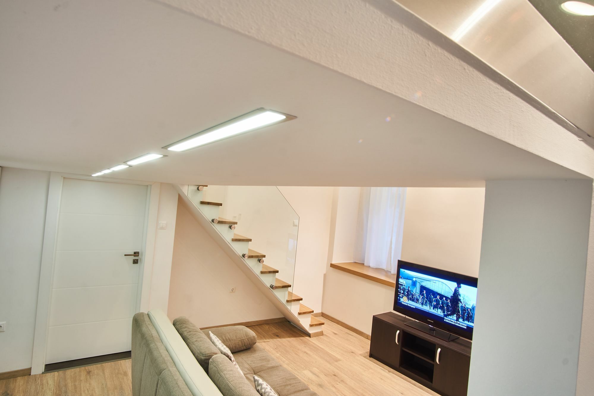 V27 Apartment | Hostaid Budapest Exterior photo
