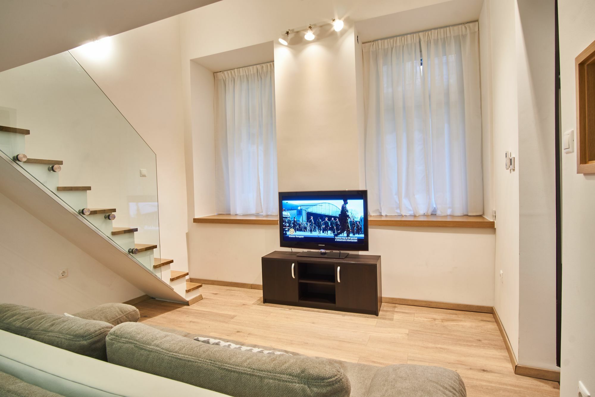 V27 Apartment | Hostaid Budapest Exterior photo