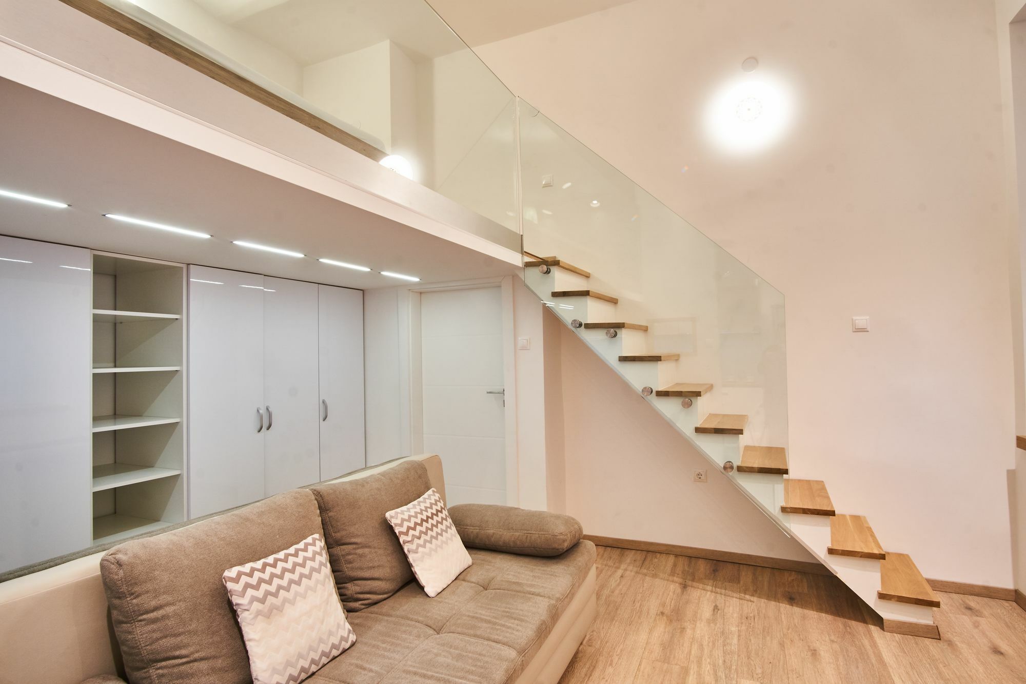 V27 Apartment | Hostaid Budapest Exterior photo